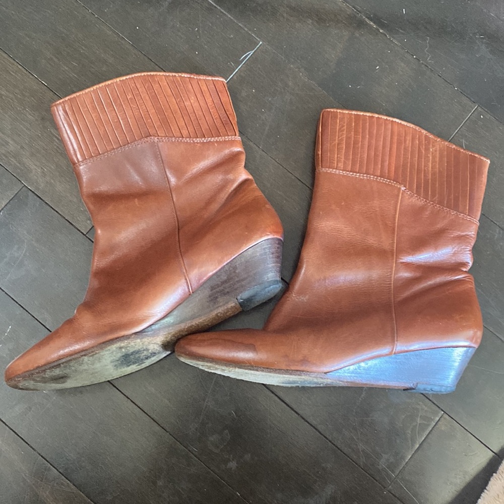 Frye Sam Bootie - Picture 5 of 10